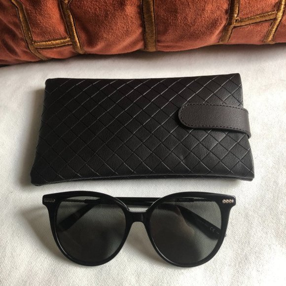 Bookmark & Save - Welcome to Wein's Wardrobe - Picture 14 of 16